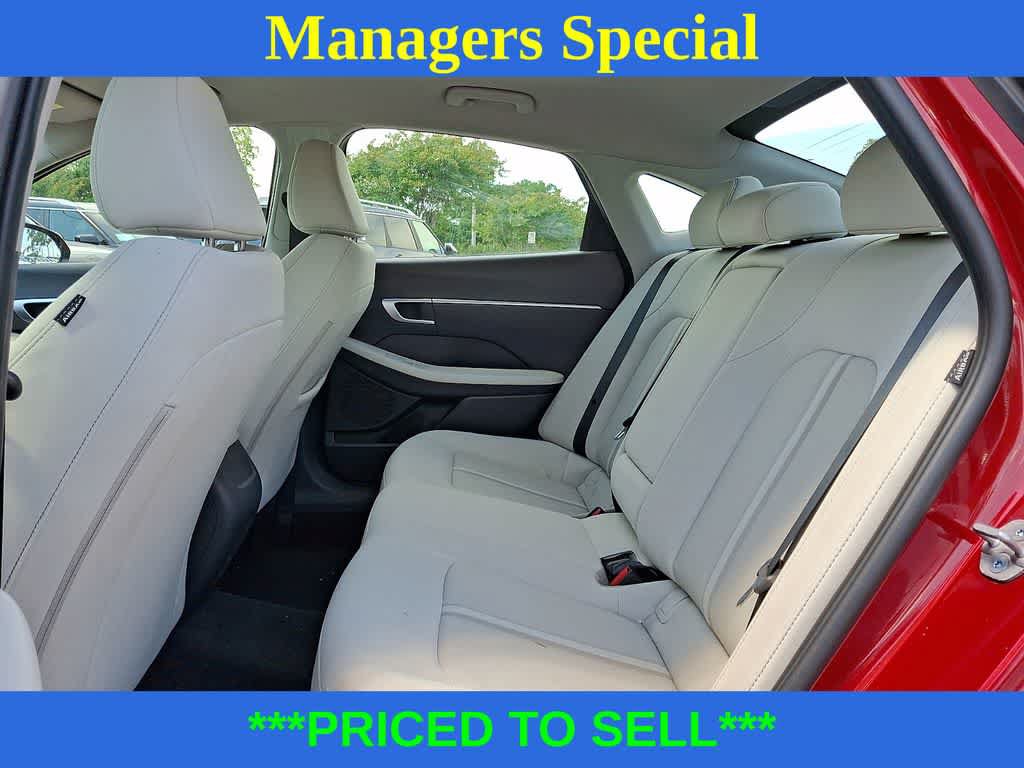 Used 2025 Hyundai Sonata SEL FWD image 9