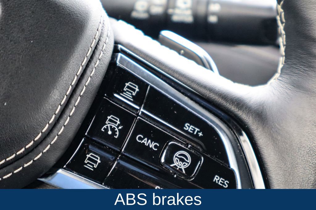 Used 2022 Jeep Grand Cherokee L Overland w/ Advanced Protech Group III image 26