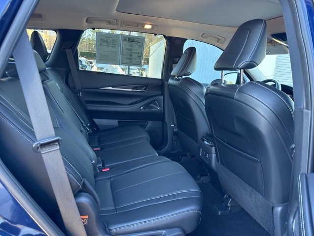 Used 2023 INFINITI QX60 Sensory w/ Cargo Package image 14