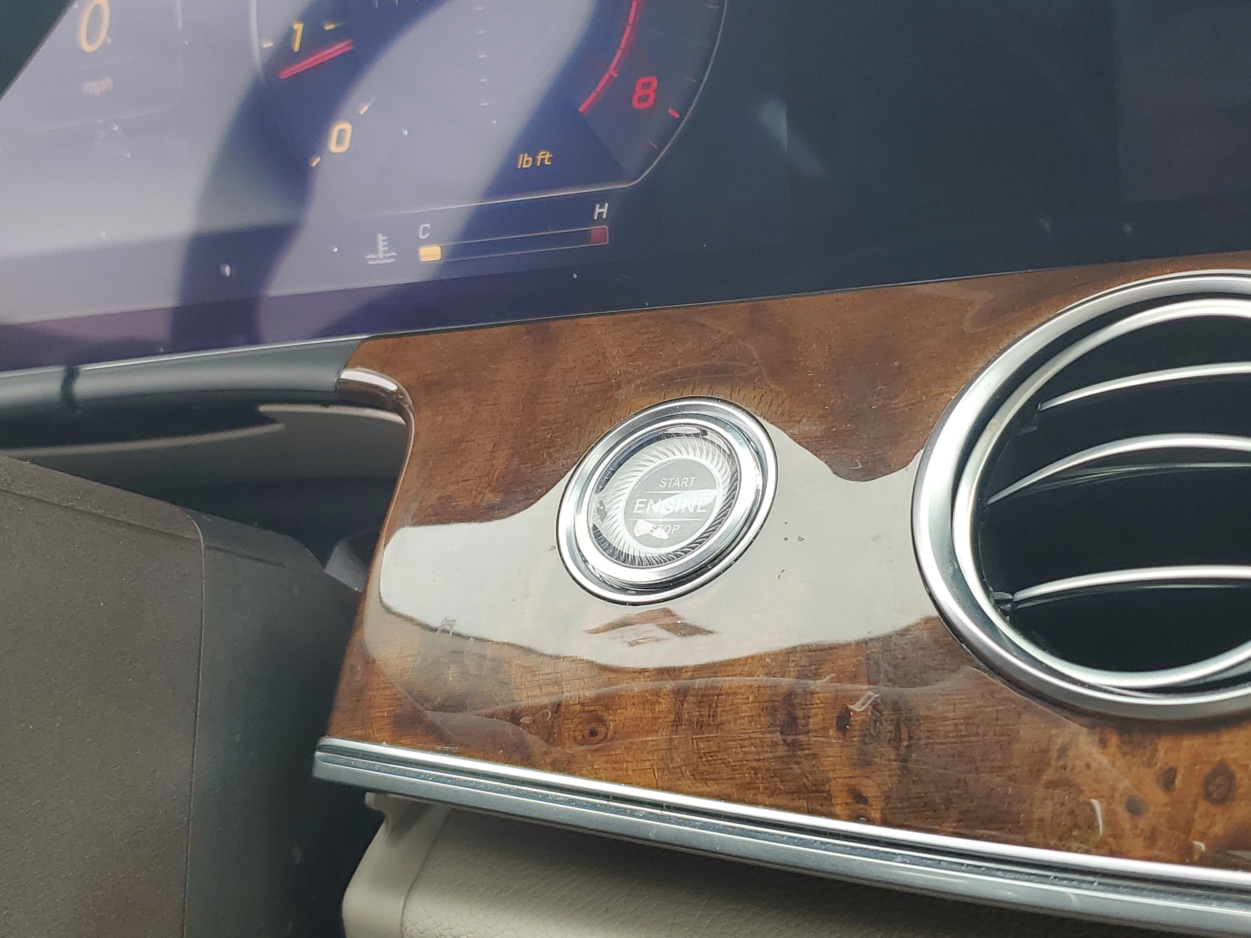 Used 2018 Mercedes-Benz E 300 4MATIC image 29