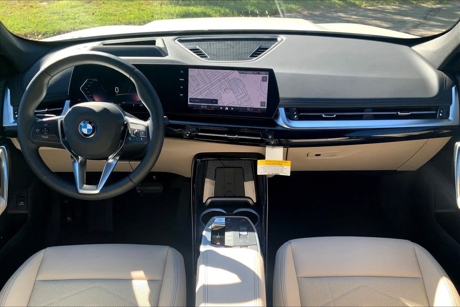 Used 2025 BMW X1 xDrive28i w/ Technology Package AWD/4WD image 5