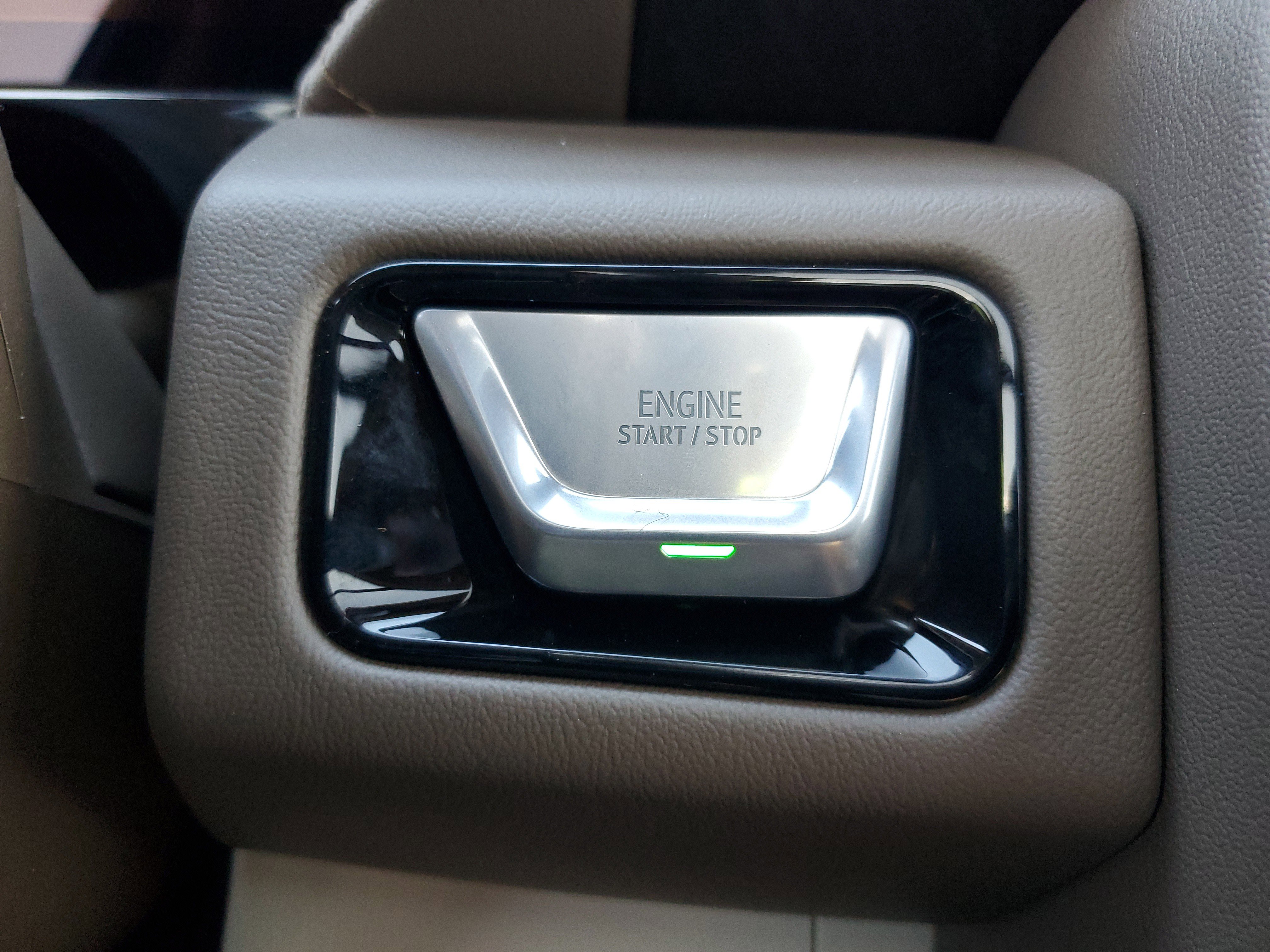 New 2026 GMC Yukon Denali w/ Sun & Power Step Package image 29