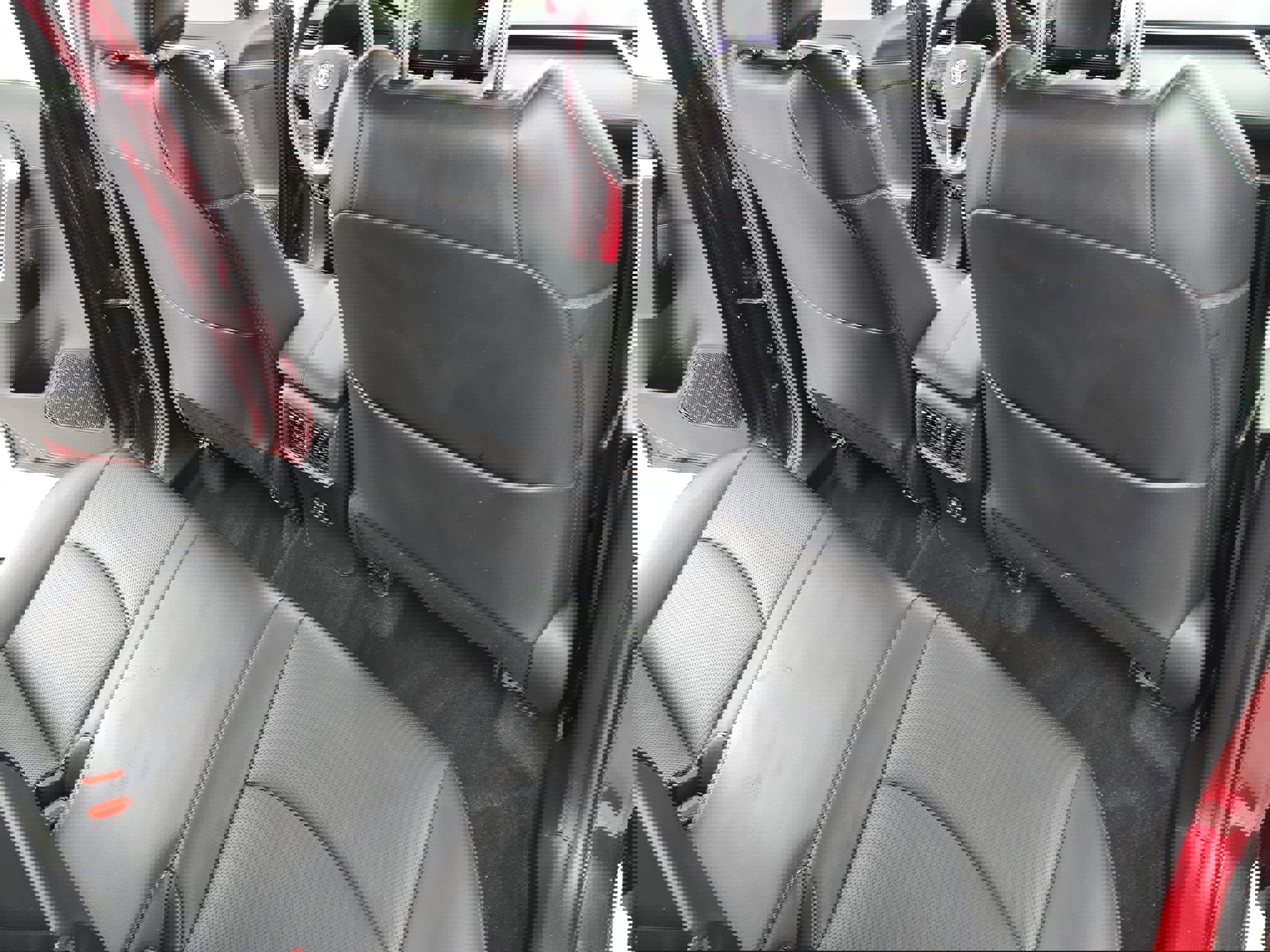 Used 2022 Toyota RAV4 Limited image 11