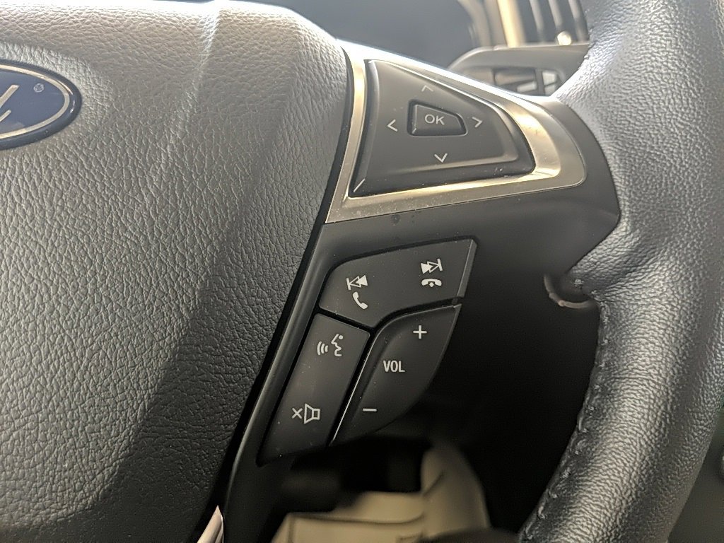 Used 2023 Ford Edge SEL image 14