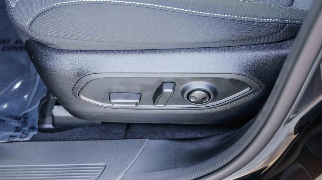 New 2026 Jeep Cherokee Laredo AWD/4WD image 26