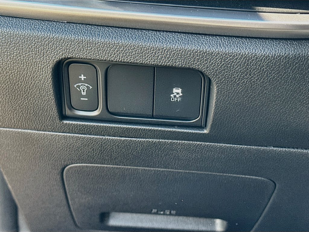 New 2026 Kia Sorento LX FWD image 10