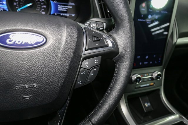 Used 2024 Ford Edge SEL w/ Convenience Package image 31