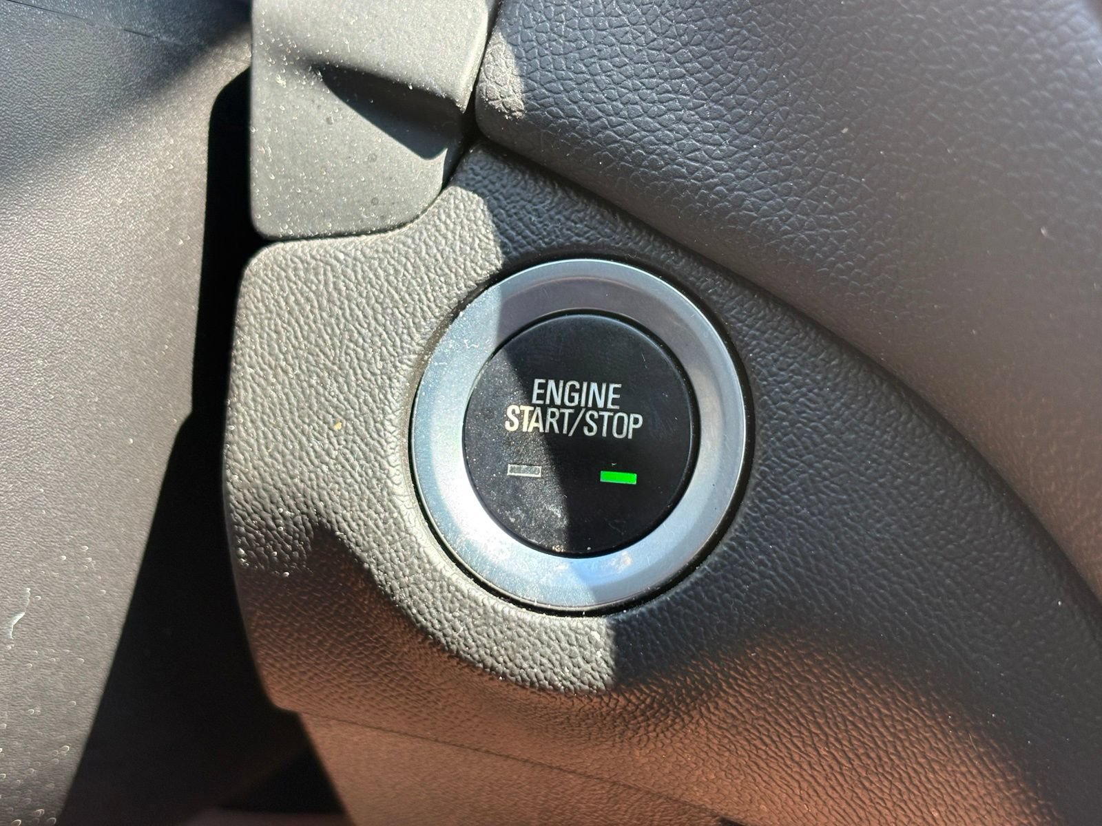 Used 2018 Chevrolet Equinox LT AWD/4WD image 18