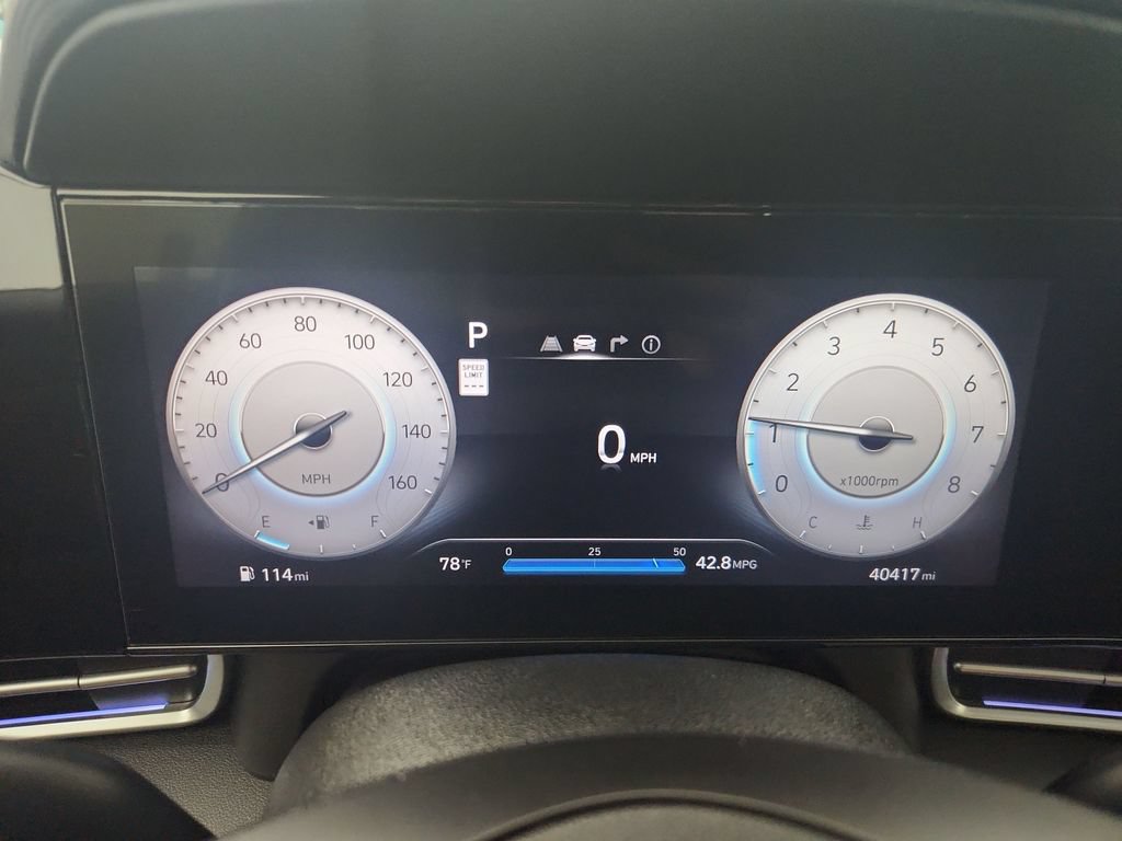 Used 2025 Hyundai Elantra Limited FWD image 24