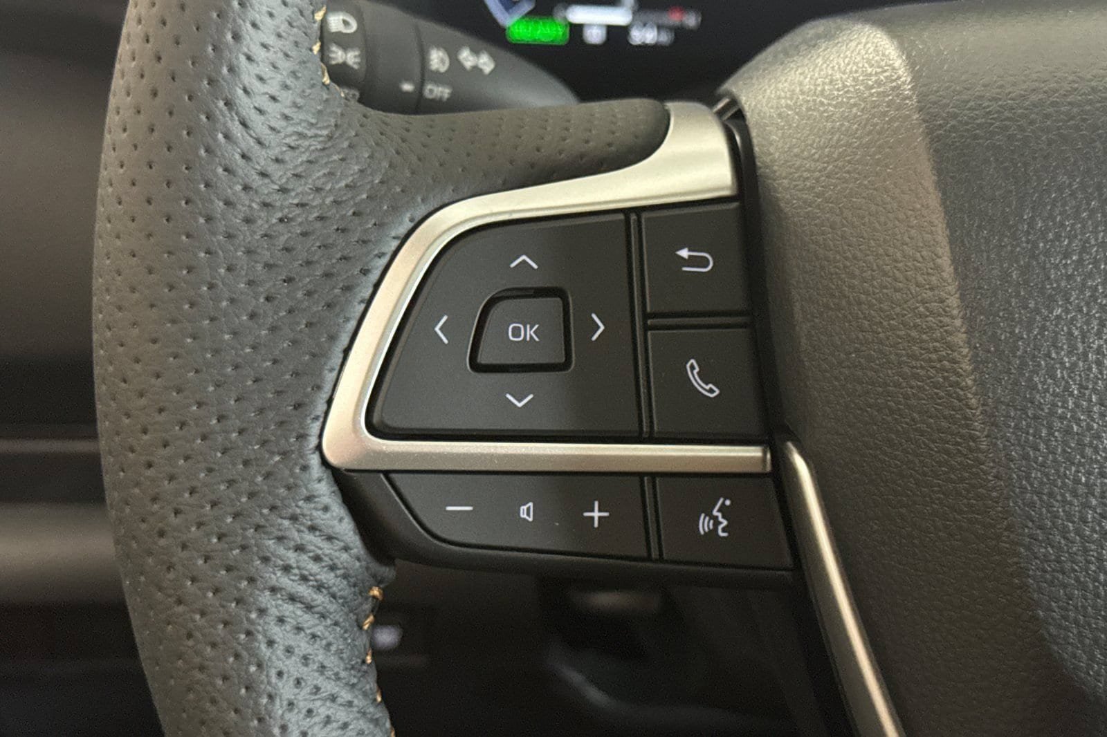 New 2026 Toyota Sienna XLE Woodland Edition AWD/4WD image 30