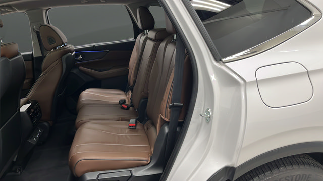 Used 2024 Acura MDX SH-AWD w/ Advance Package image 22
