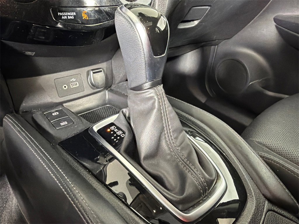 Used 2020 Nissan Rogue Sport SL w/ Premium Package image 32