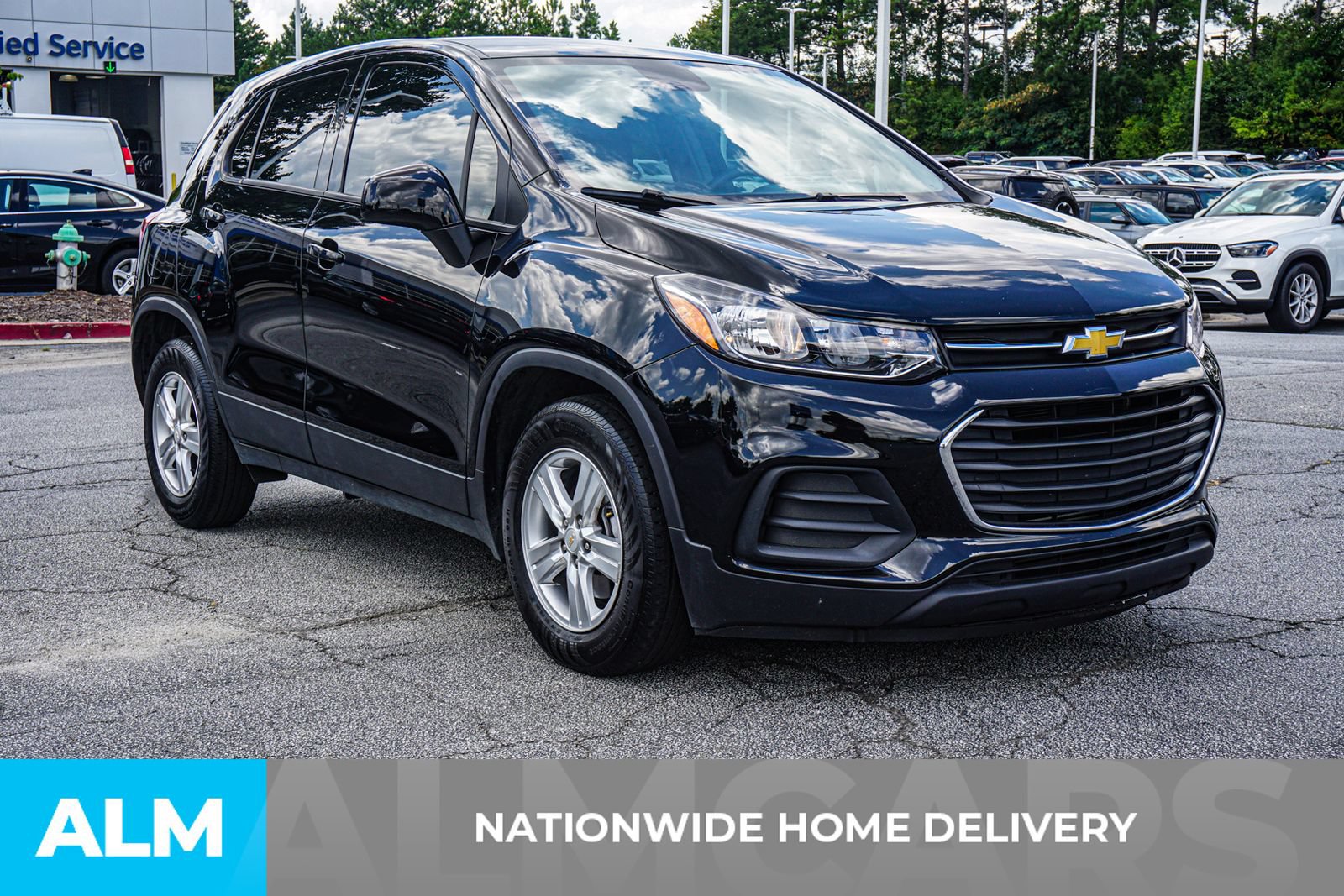 Used 2022 Chevrolet Trax LS w/ Tint and Cruise Package FWD image 5