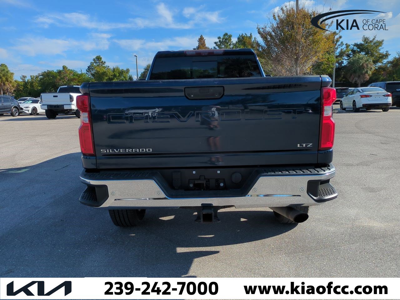 Used 2020 Chevrolet Silverado 2500 LTZ w/ LTZ Premium Package image 6