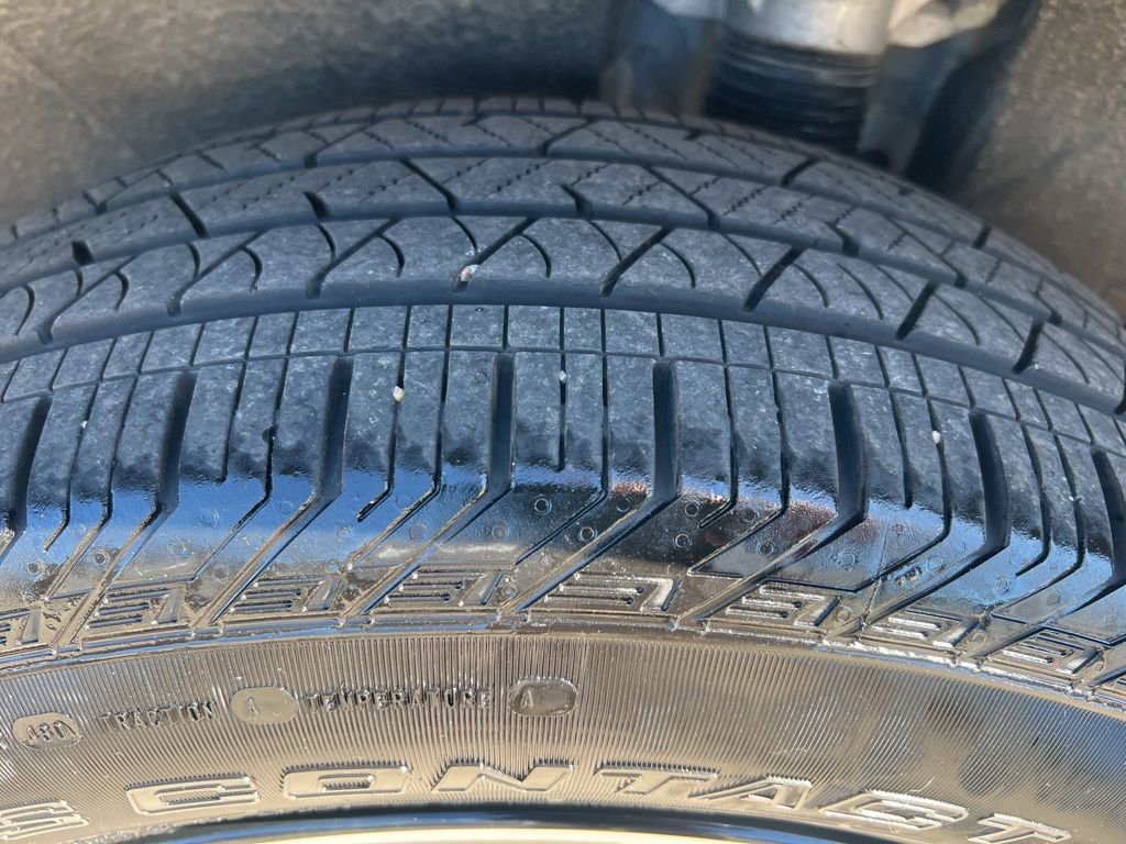 Certified 2025 Kia Sorento S image 42