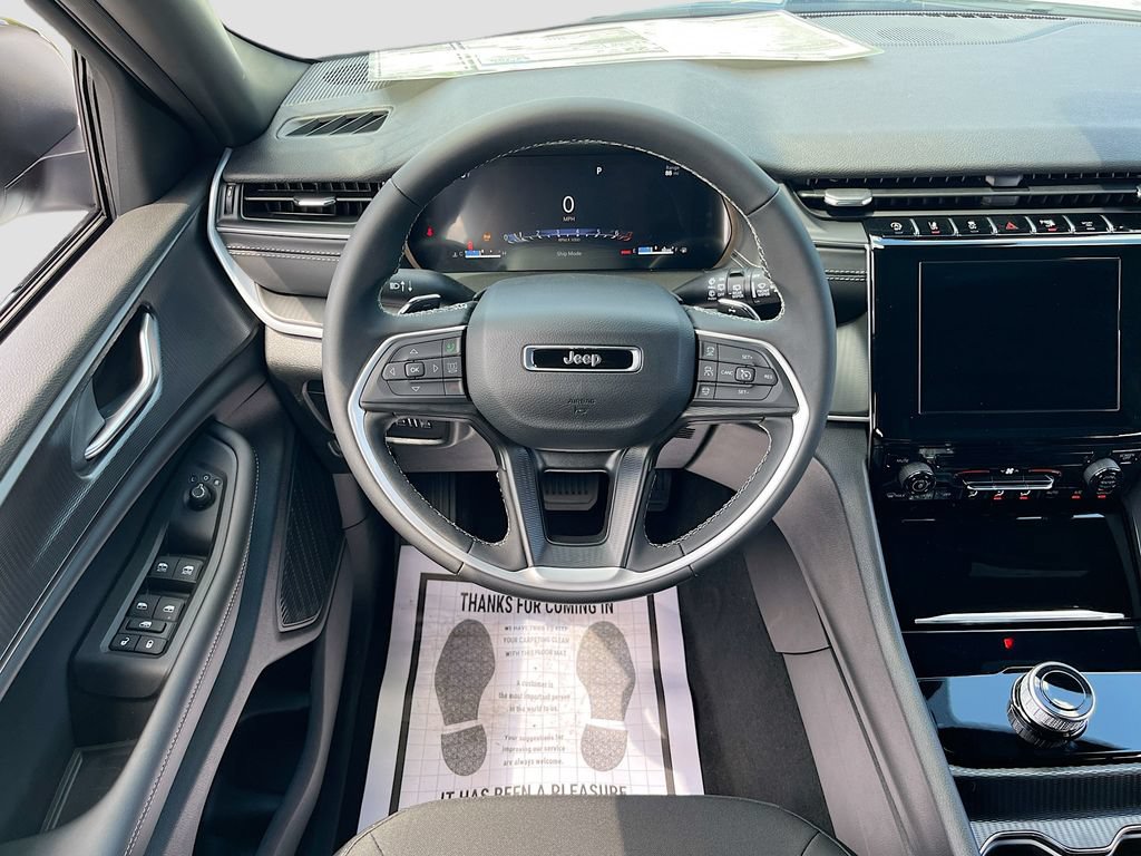 New 2026 Jeep Grand Cherokee Laredo AWD/4WD image 19