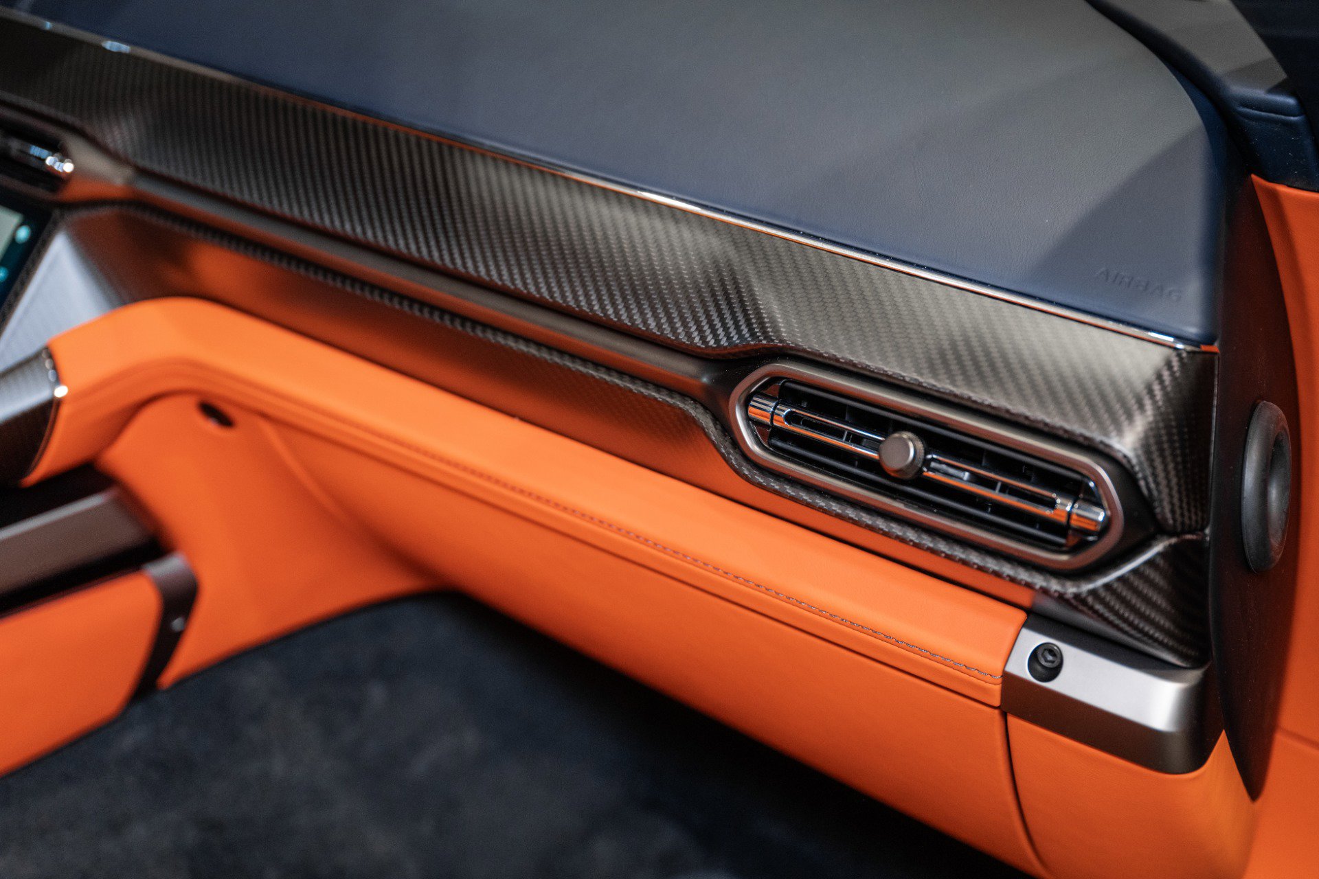 New 2026 Aston Martin Vanquish Convertible image 18