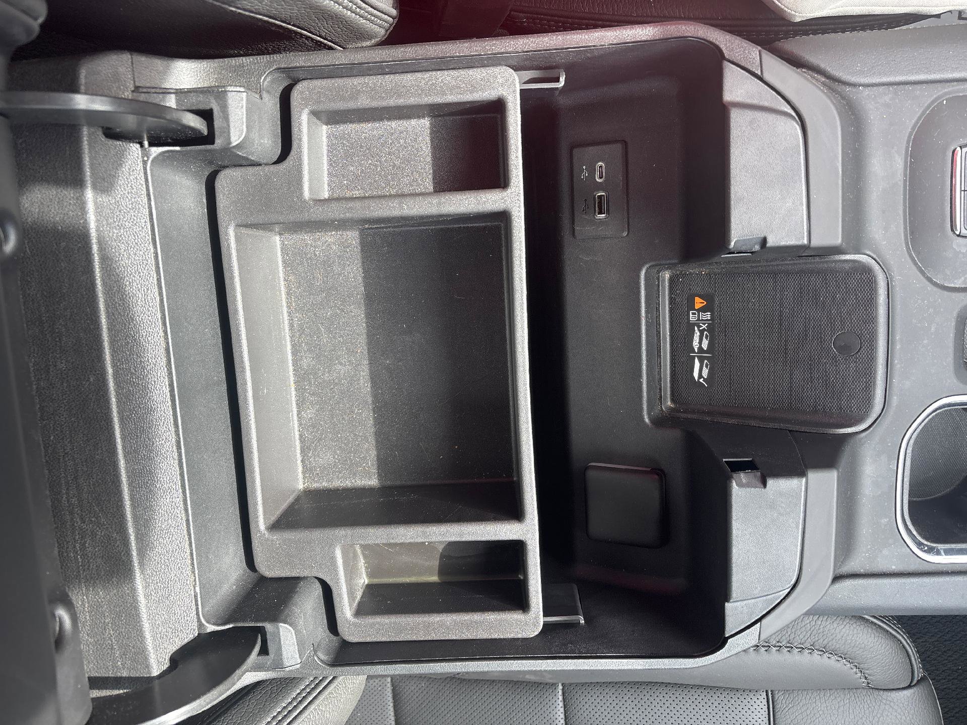 Used 2024 GMC Sierra 2500 Denali w/ Denali Reserve Package image 21