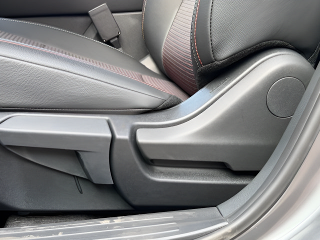 New 2026 Nissan Kicks SR FWD image 15