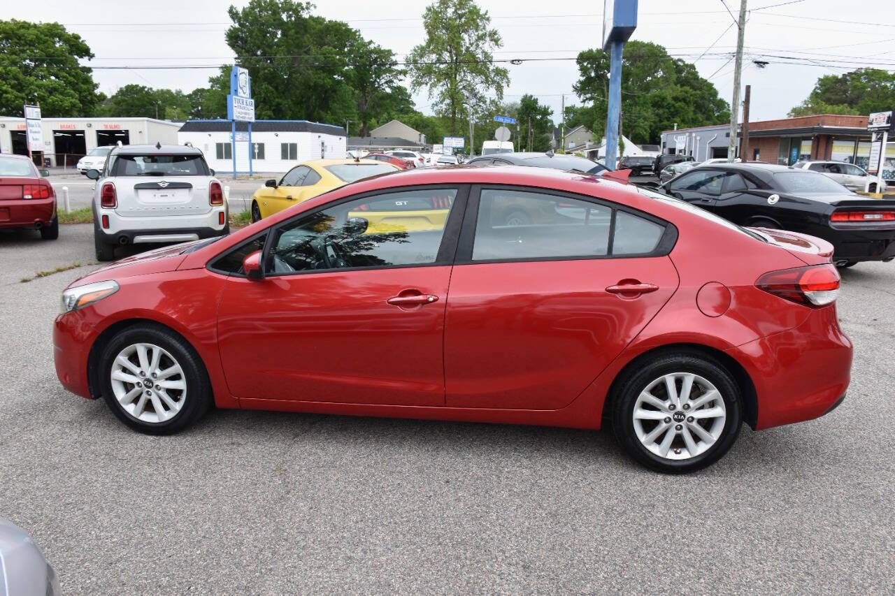 Used 2017 Kia Forte S FWD image 10