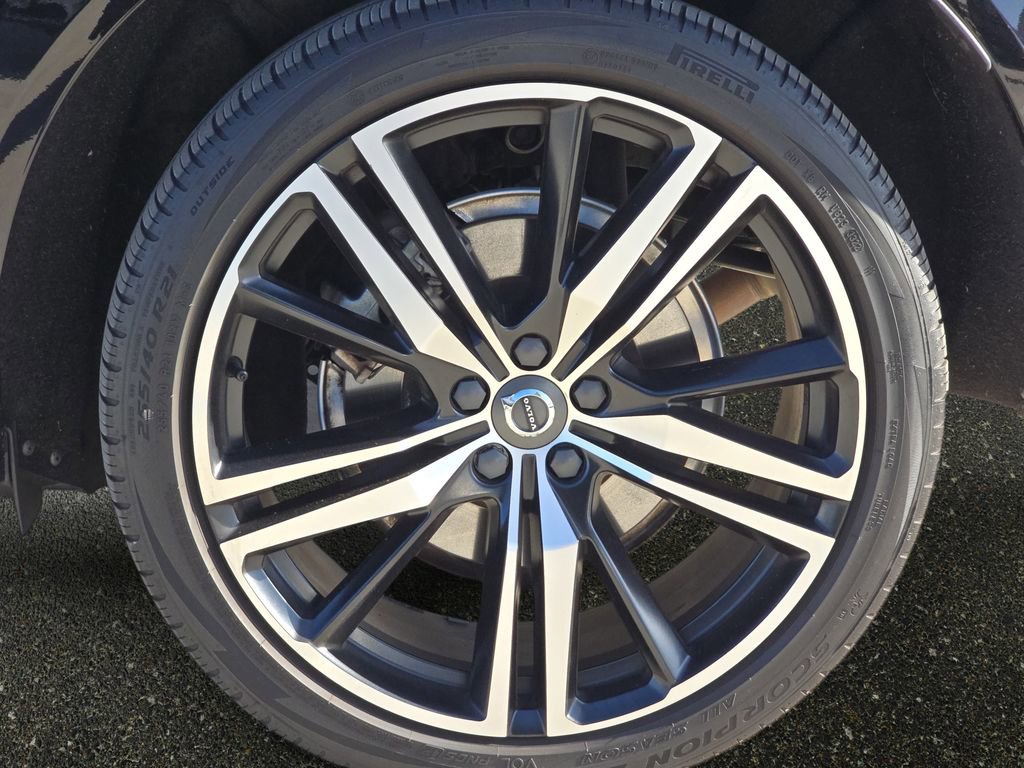 Used 2021 Volvo XC60 T8 R-Design w/ Protection Package Premier image 36