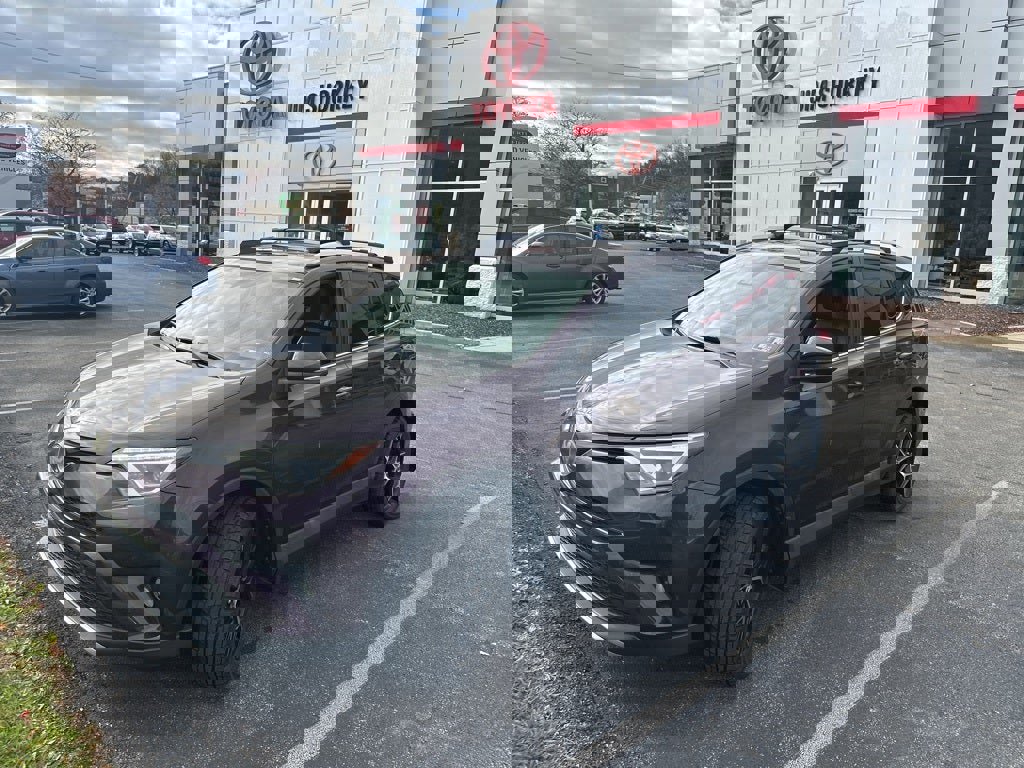 Used 2016 Toyota RAV4 SE