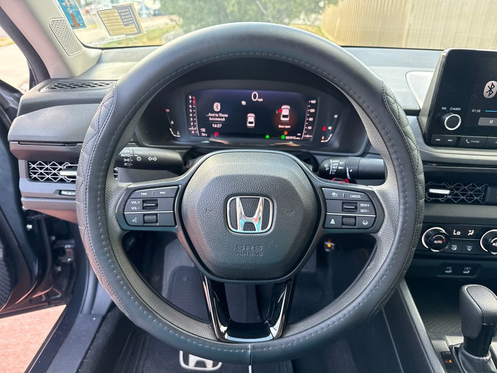 Used 2023 Honda Accord EX image 16