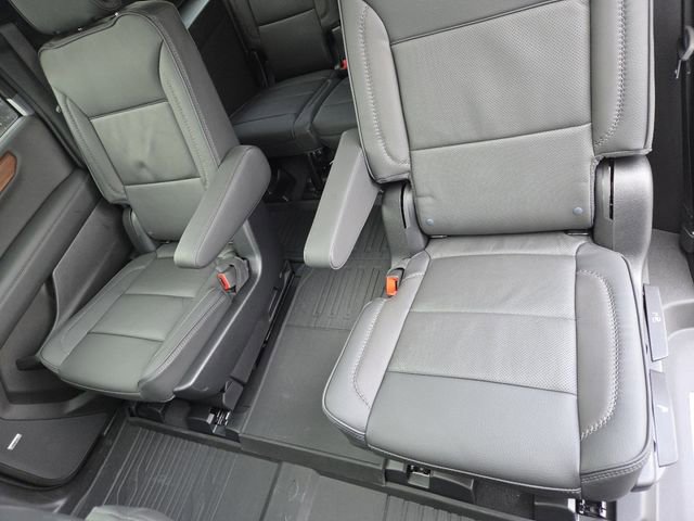 New 2026 GMC Yukon XL Denali w/ Sun & Power Step Package image 34