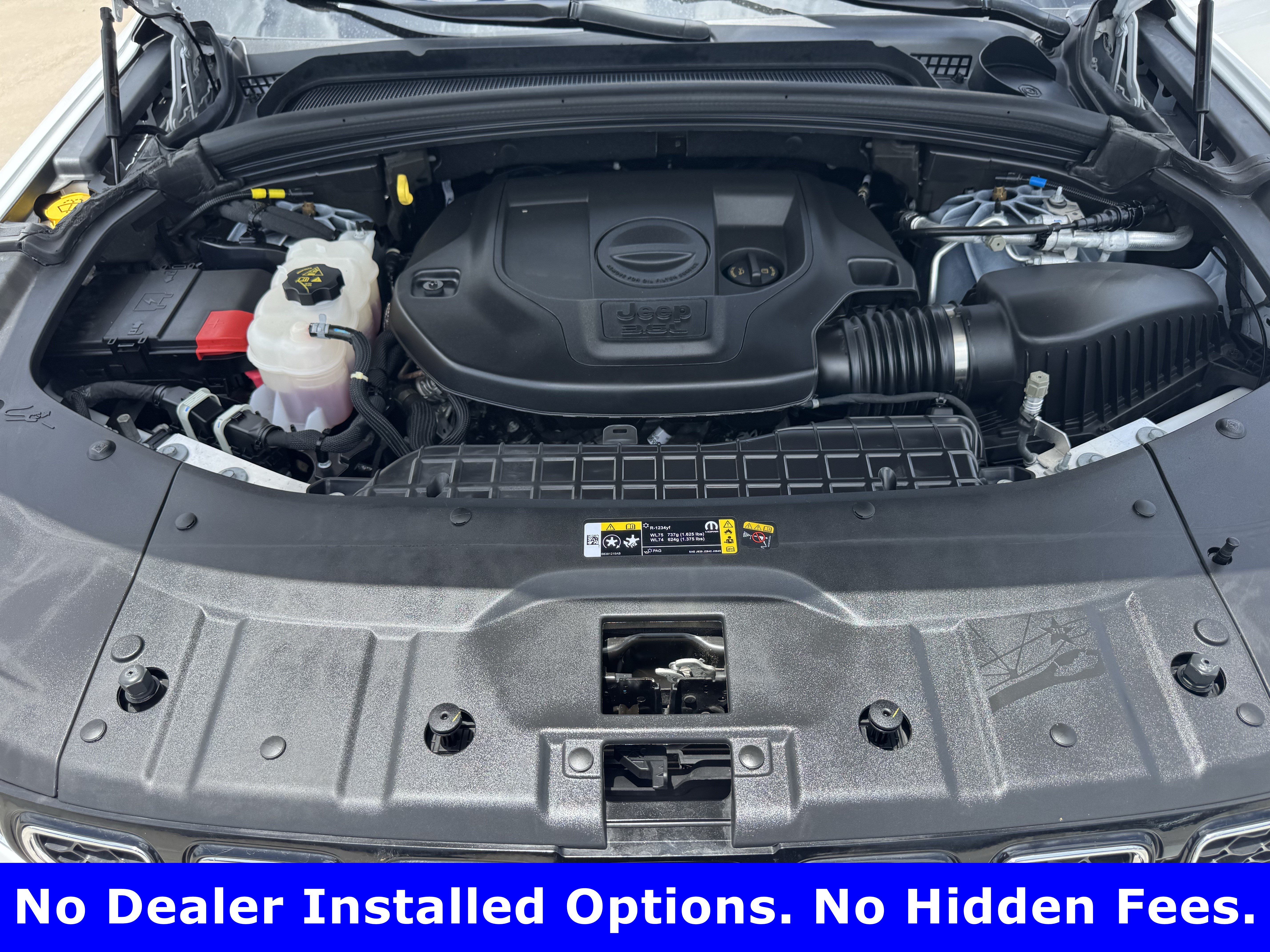Used 2024 Jeep Grand Cherokee Overland w/ Luxury Tech Group IV AWD/4WD image 29