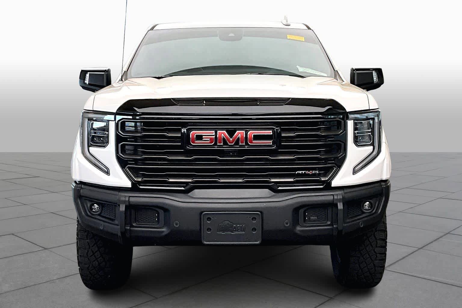 Used 2024 GMC Sierra 1500 AT4X w/ AT4X AEV Edition image 4