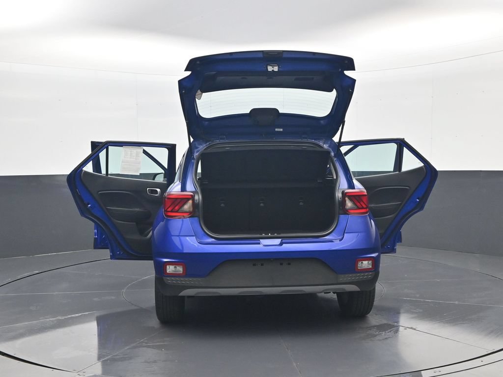 Certified 2024 Hyundai Venue SEL FWD image 33