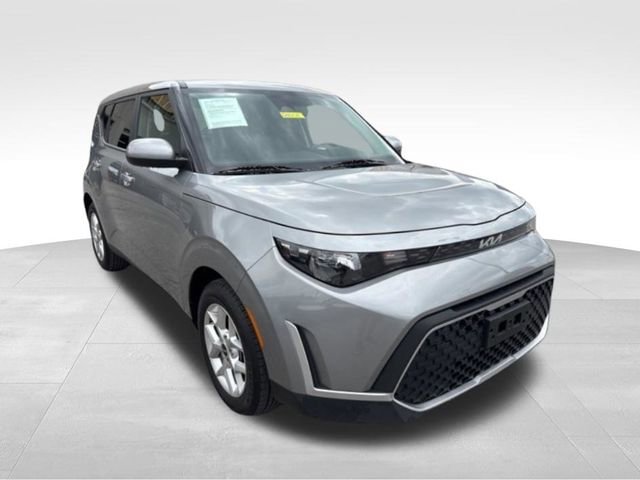 Used 2023 Kia Soul LX w/ Option Group 015