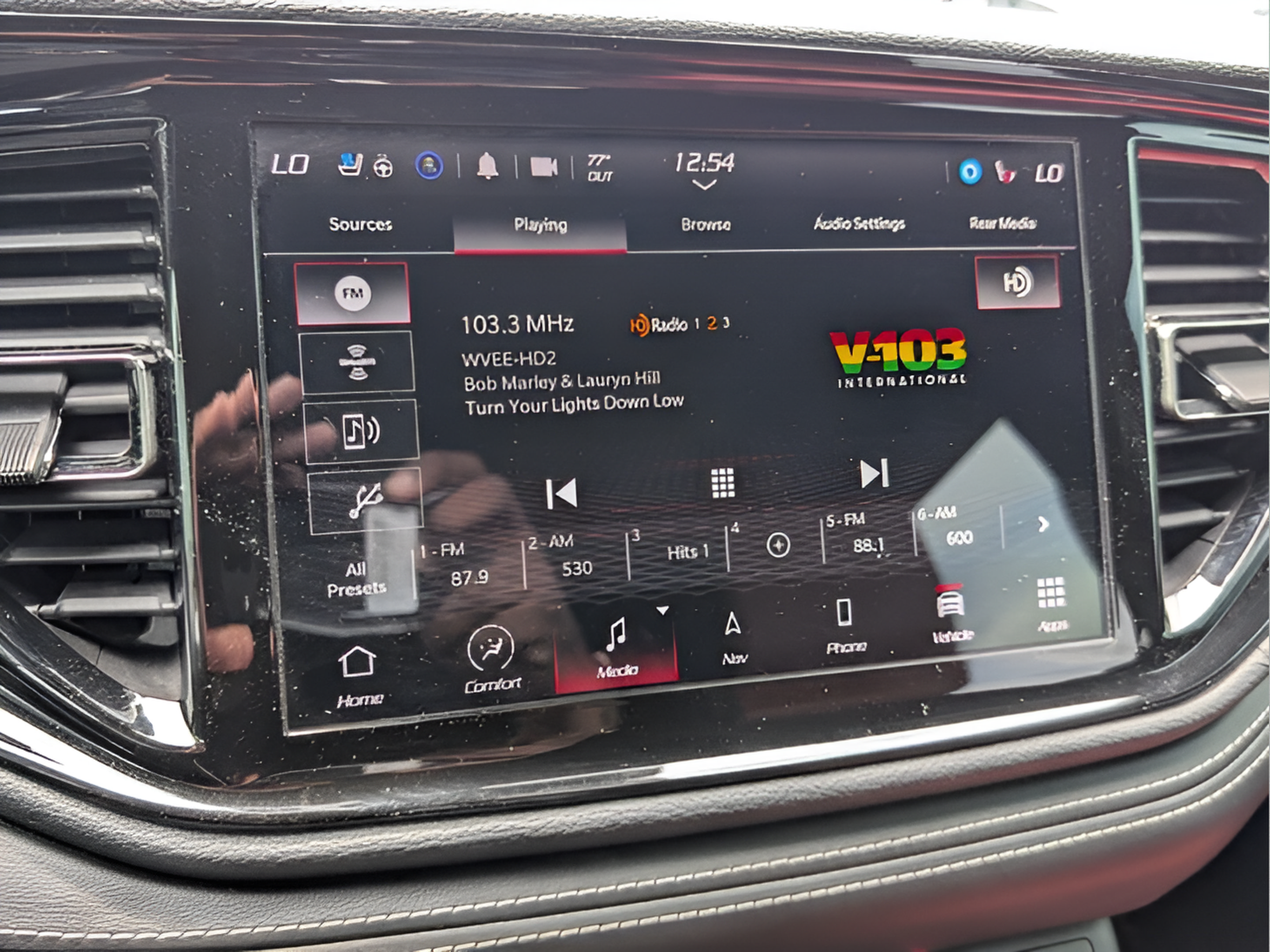 Used 2021 Dodge Durango SRT w/ Technology Group AWD/4WD image 19