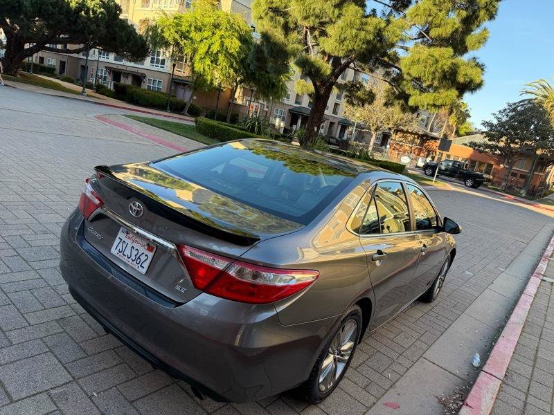 Used 2016 Toyota Camry SE FWD image 20
