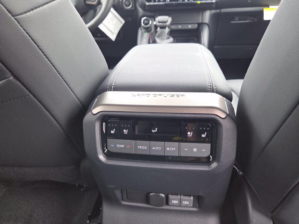 New 2027 Toyota Land Cruiser w/ Premium Package AWD/4WD image 33