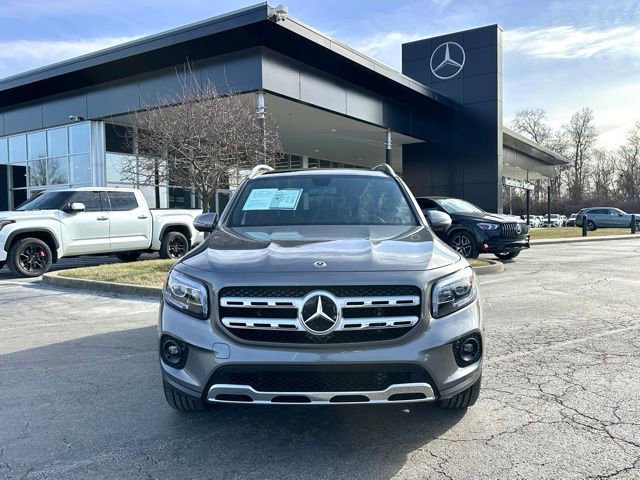 Used 2022 Mercedes-Benz GLB 250 4MATIC image 2