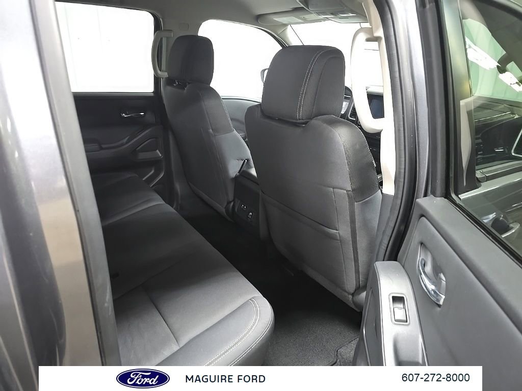 Used 2023 Nissan Frontier SV w/ SV Convenience Package AWD/4WD image 20