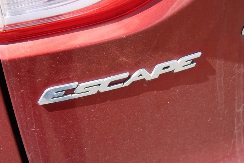 Used 2014 Ford Escape Titanium w/ Equipment Group 401A AWD/4WD image 9