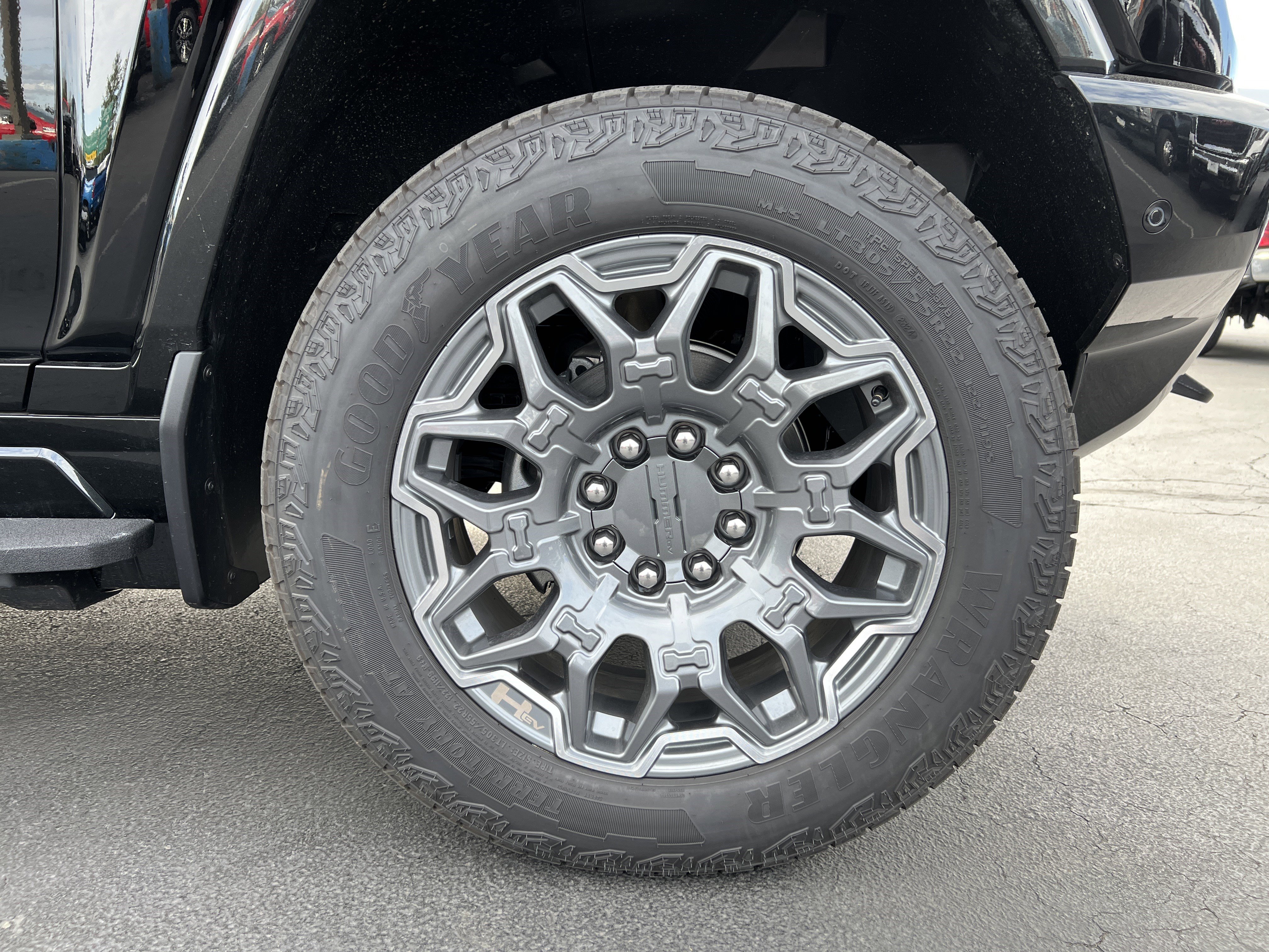 New 2025 GMC Hummer EV 3X w/ Battery Pack, 24 Module Pack image 11