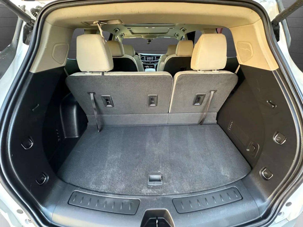 Used 2020 Buick Enclave Essence w/ Sound and Sites Package AWD/4WD image 22