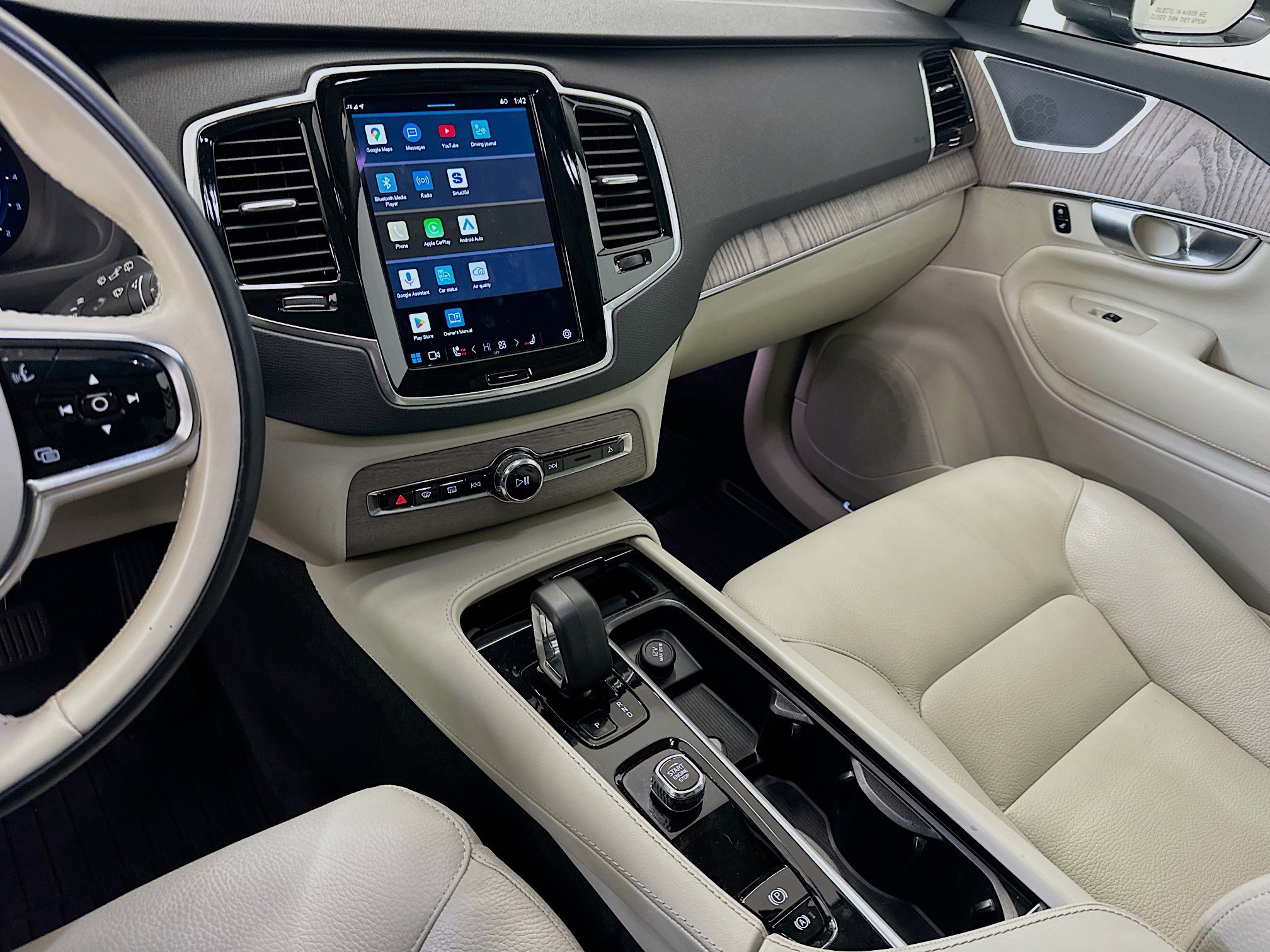 Used 2024 Volvo XC90 B6 Plus w/ Protection Package Premier image 26