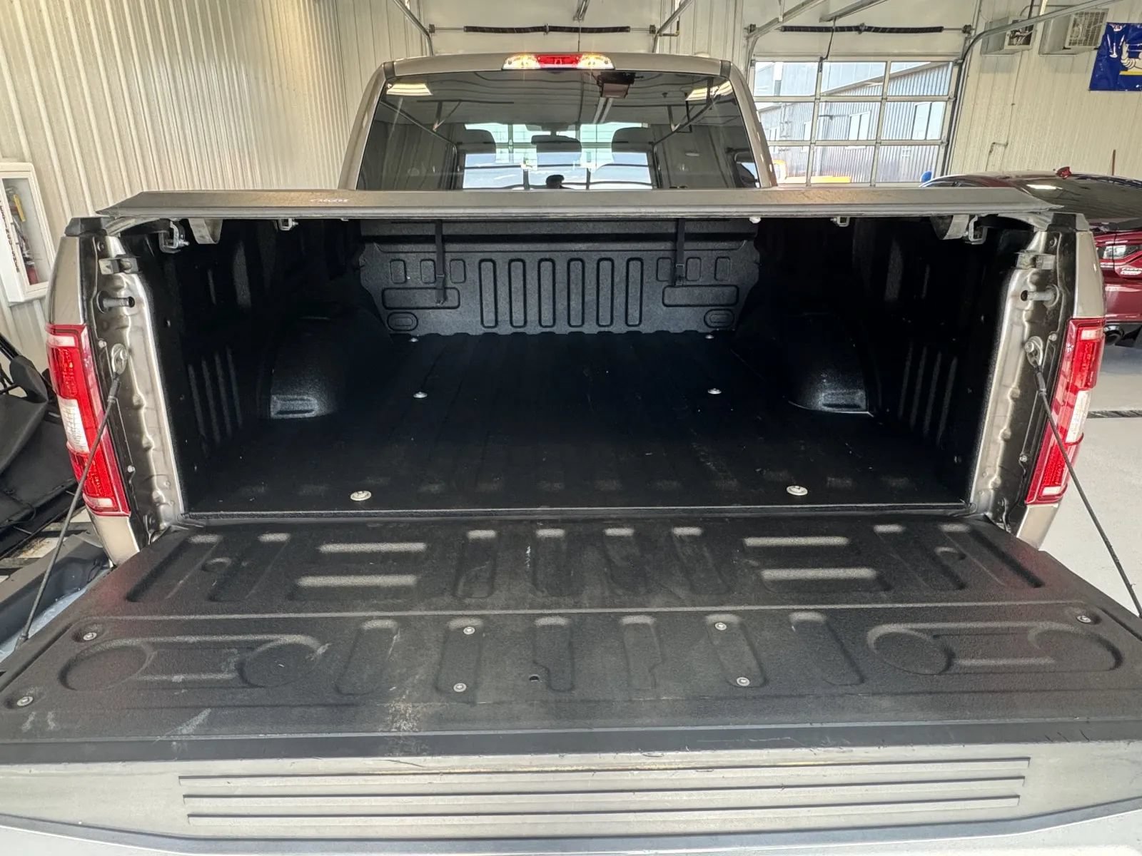 Used 2019 Ford F150 XLT w/ Equipment Group 302A Luxury AWD/4WD image 5