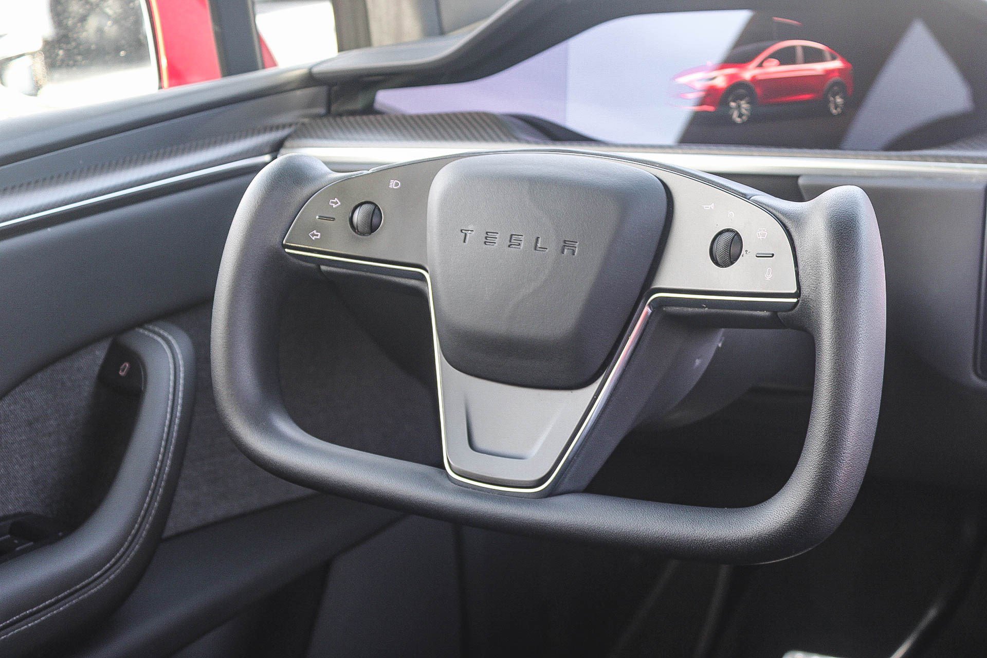 Used 2022 Tesla Model X Plaid image 16