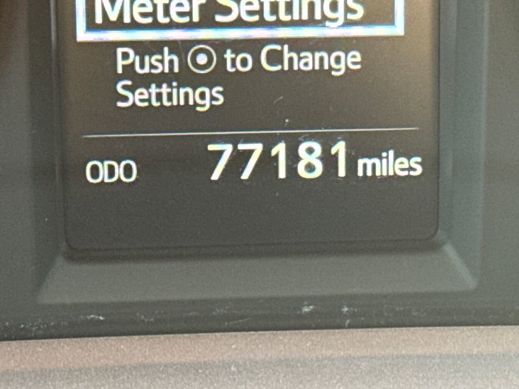 Used 2017 Toyota RAV4 XLE image 18