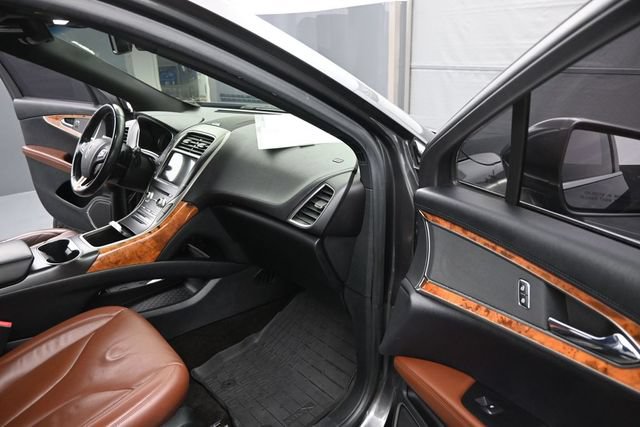 Used 2018 Lincoln MKX Reserve w/ Lincoln MKX Climate Package AWD/4WD image 17