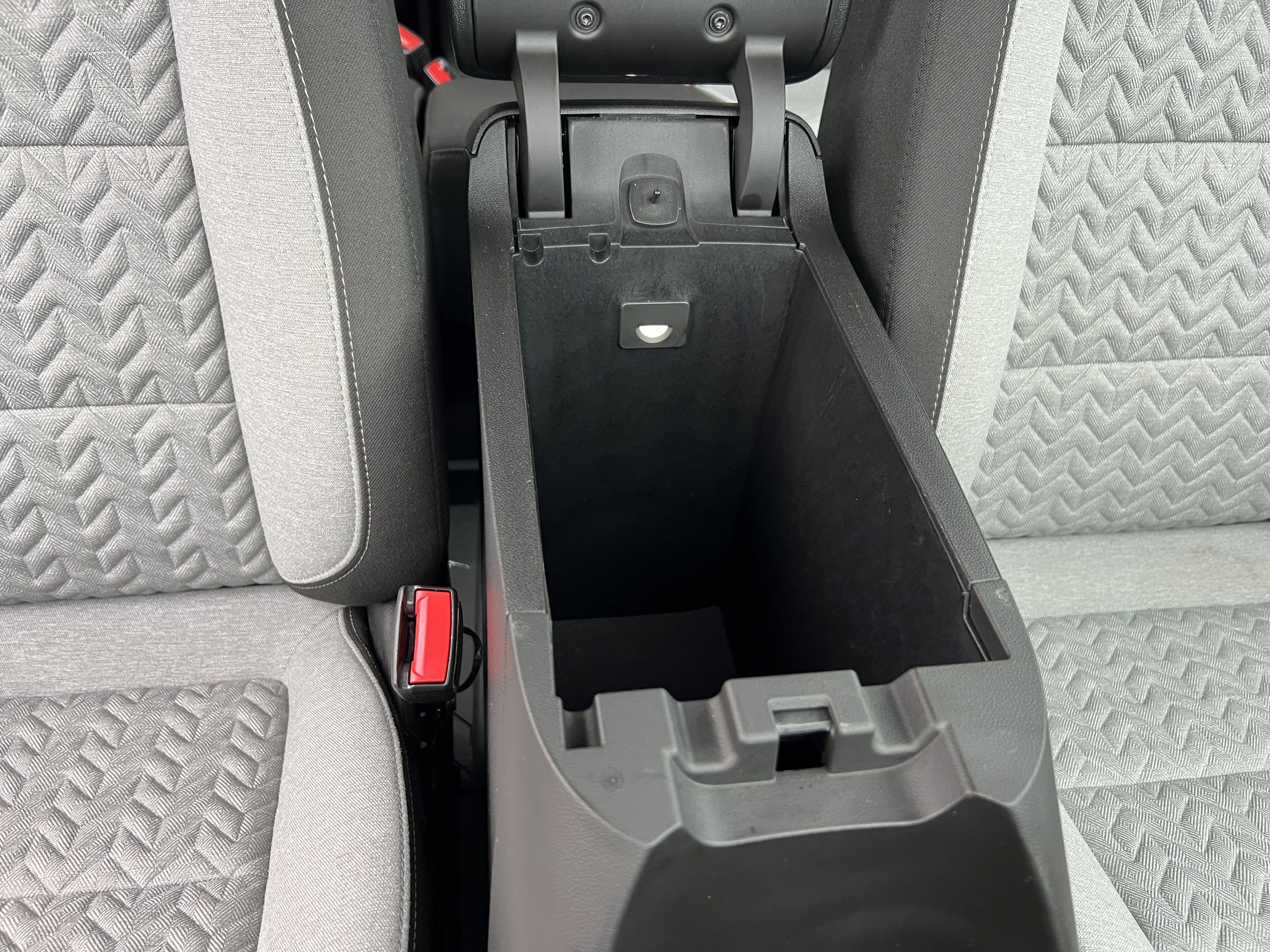 Certified 2022 Chevrolet Equinox LS w/ LPO, Floor Liner Package image 25