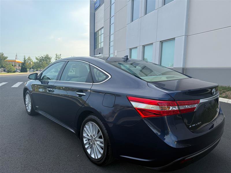 Used 2014 Toyota Avalon Limited w/ Technology Package FWD image 8