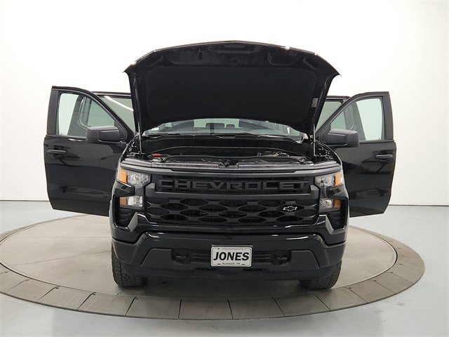 Used 2024 Chevrolet Silverado 1500 Custom image 10