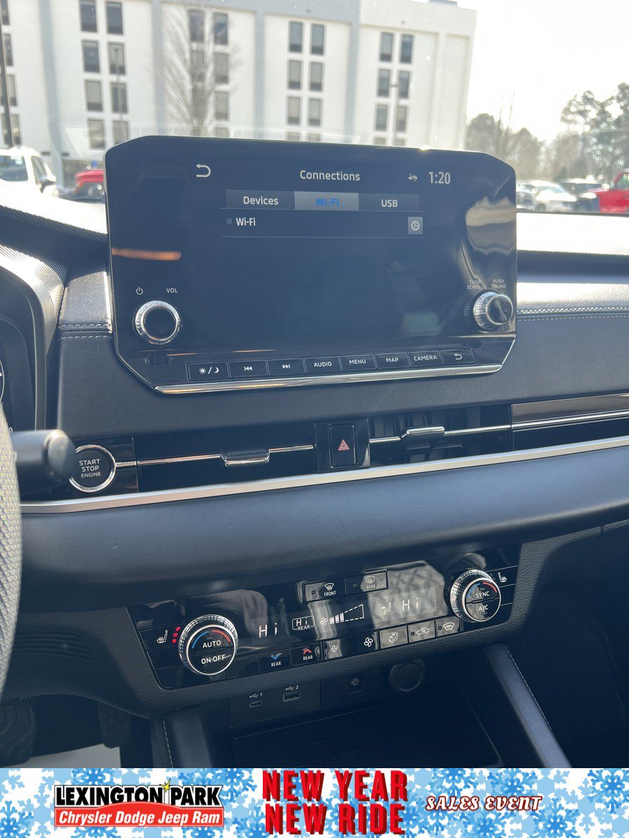 Used 2023 Mitsubishi Outlander SEL image 23