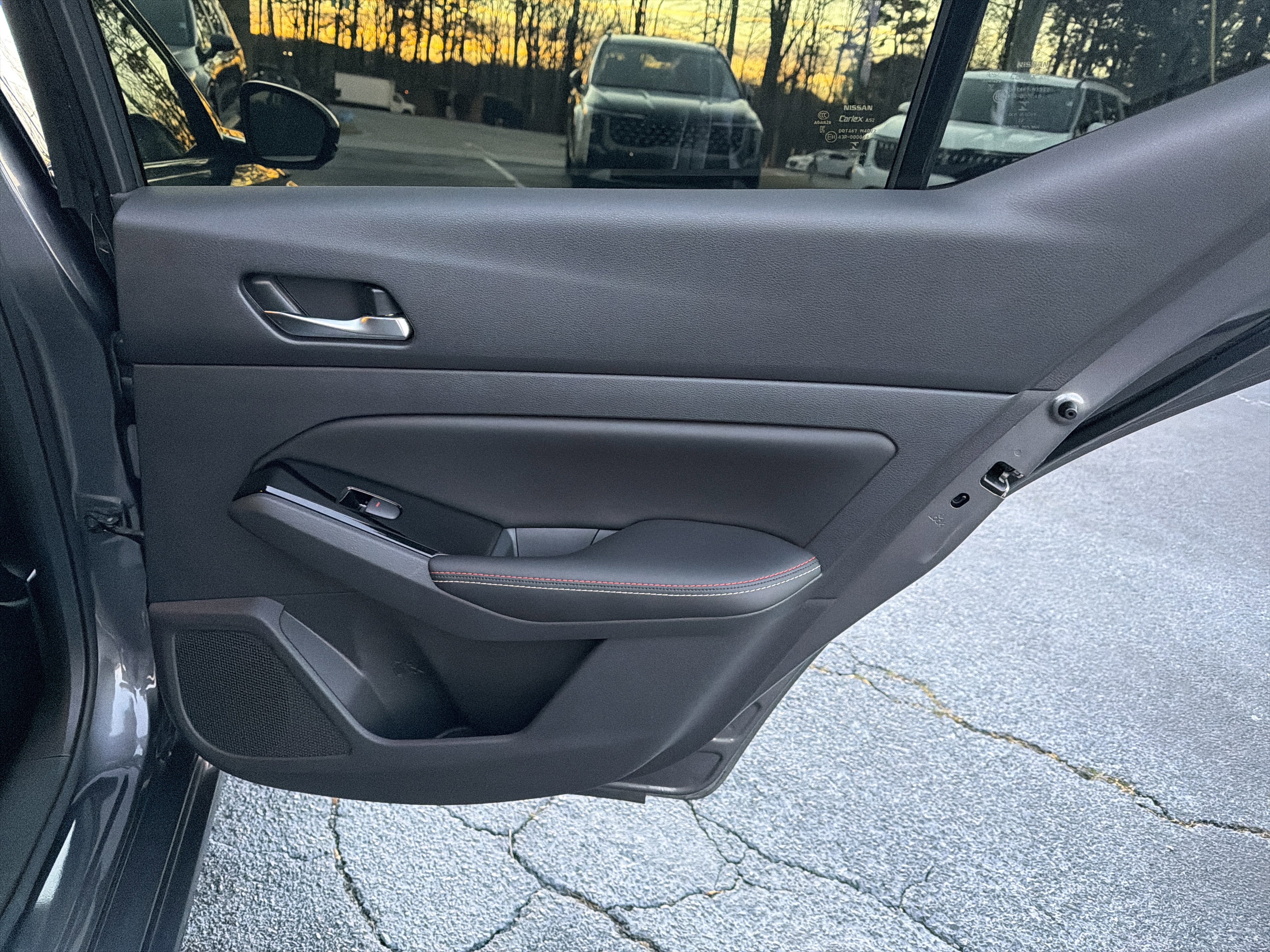 Used 2024 Nissan Altima 2.0 SR image 16